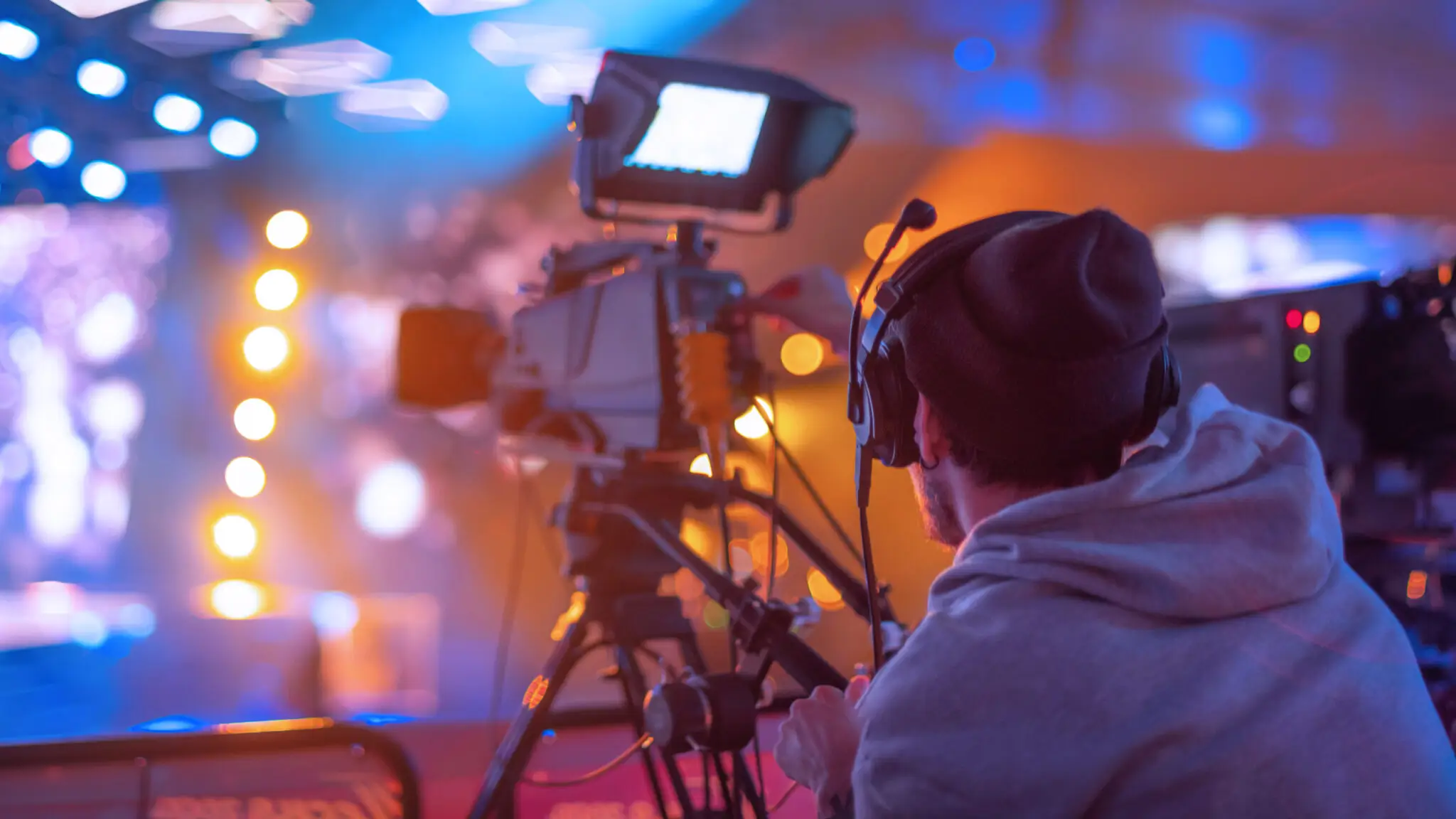 صورة مشروع إنتاج أفلام الصوت والضوء على الجبال والمباني الضخمة